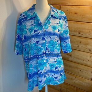 Tan Jay Hawaiian shirt.  Size 10.  Tropical island.  Mixture of blues colors.